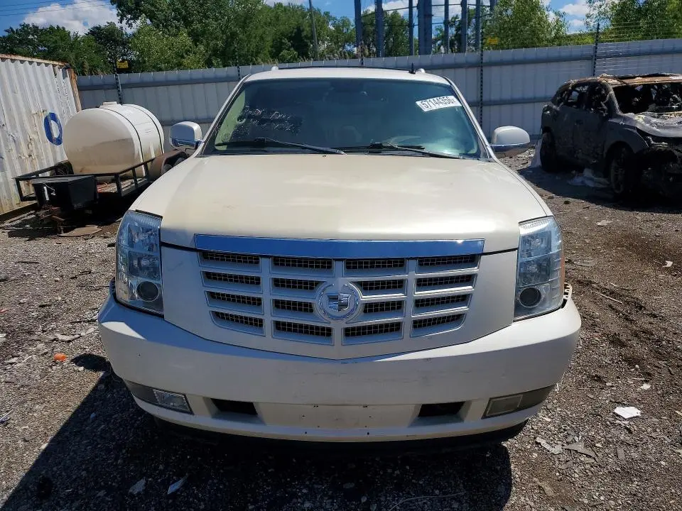 2011 CADILLAC ESCALADE   