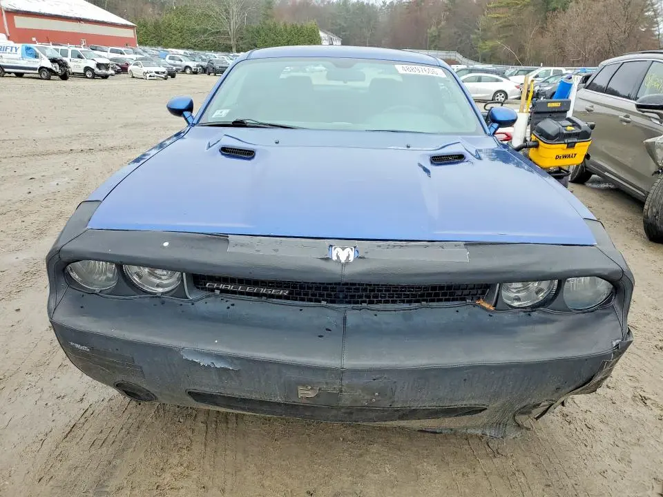 2010 DODGE CHALLENGER SE  