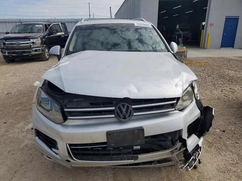 2012 VOLKSWAGEN TOUAREG V6 TDI  