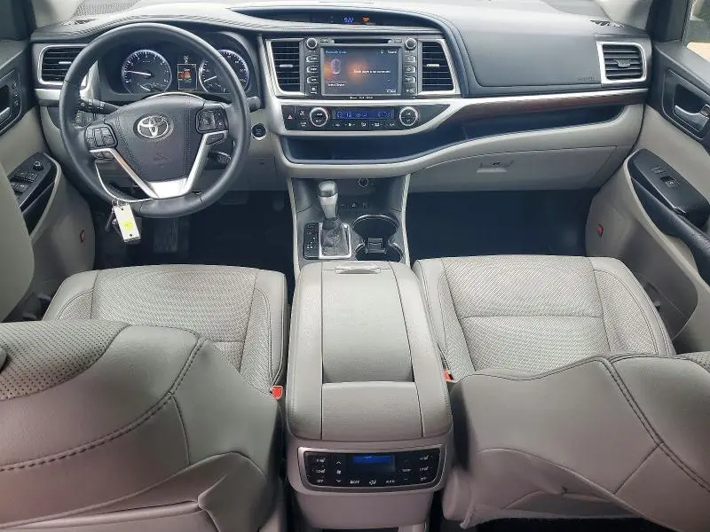 2016 TOYOTA HIGHLANDER LIMITED  