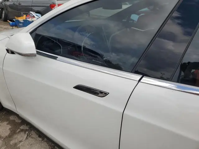 2015 TESLA MODEL S   