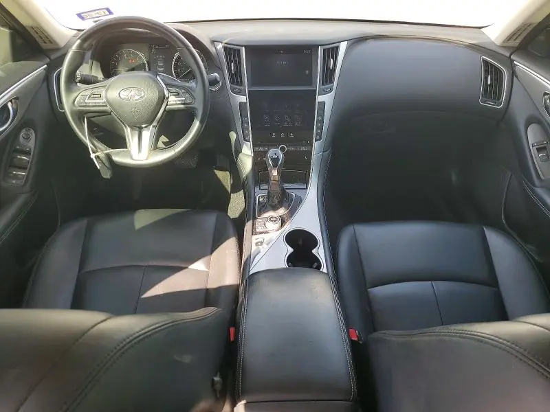 2021 INFINITI Q50 LUXE  