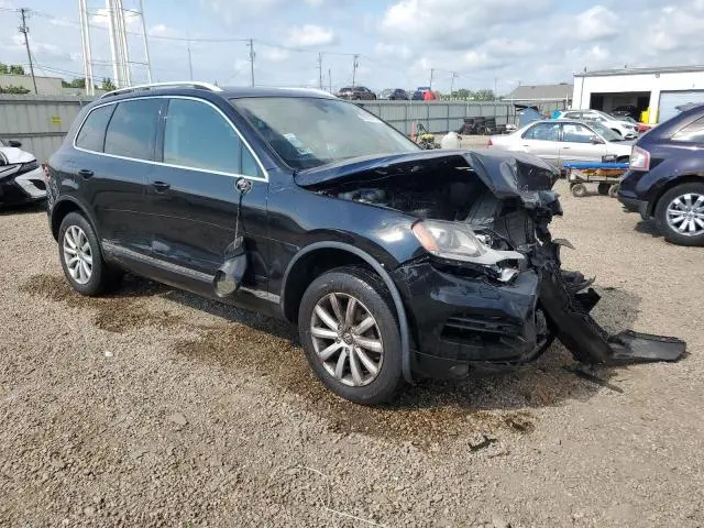 2011 VOLKSWAGEN TOUAREG V6  