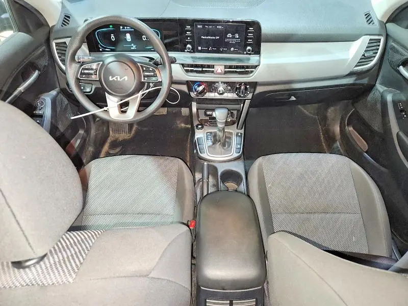 2024 KIA SELTOS LX  