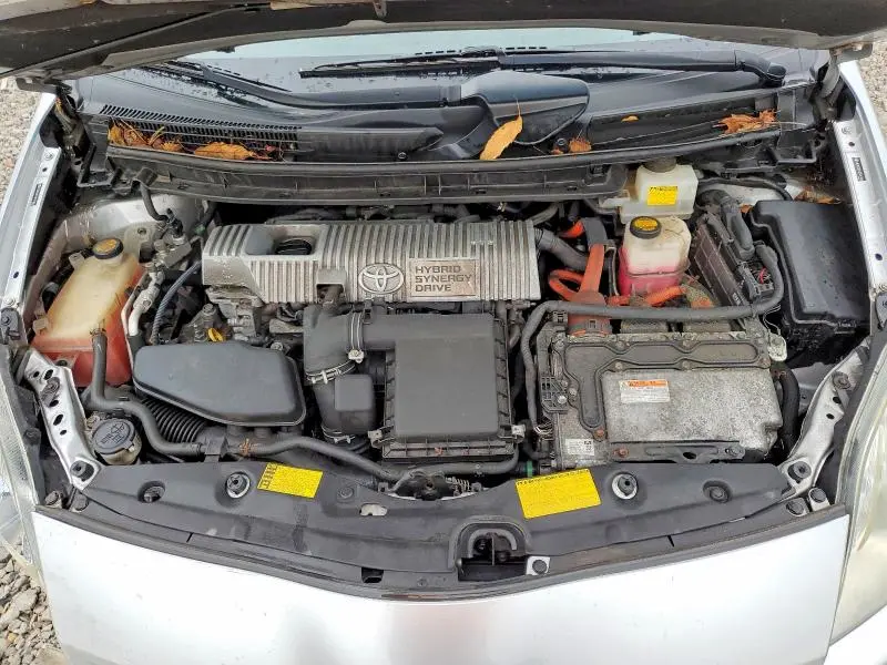 2011 TOYOTA PRIUS THREE  