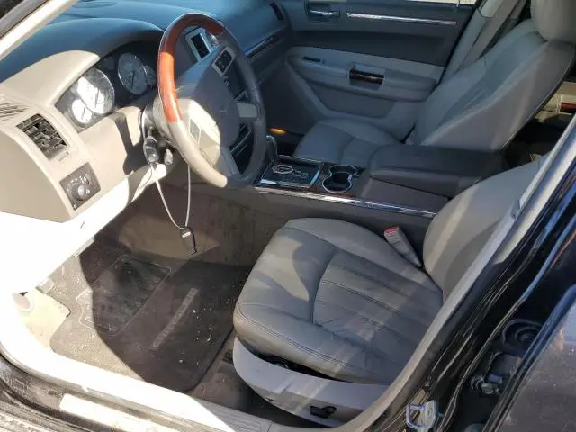 2010 CHRYSLER 300C   