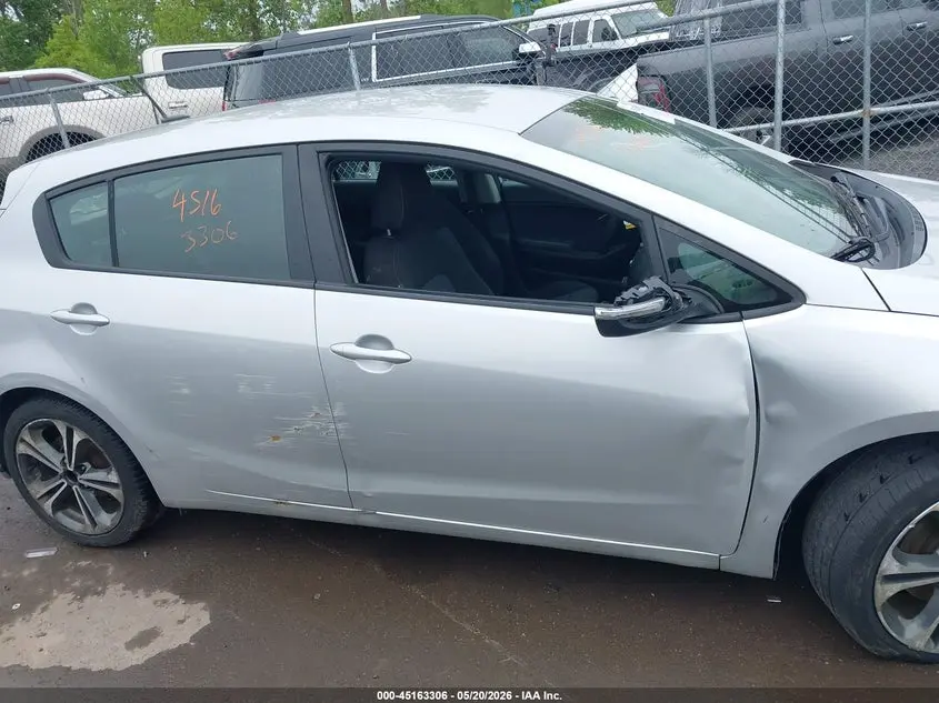 2017 KIA FORTE LX
