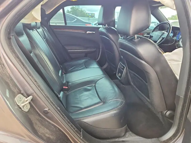 2013 CHRYSLER 300   