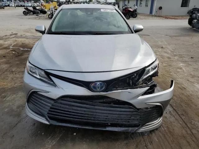 2021 TOYOTA CAMRY LE  