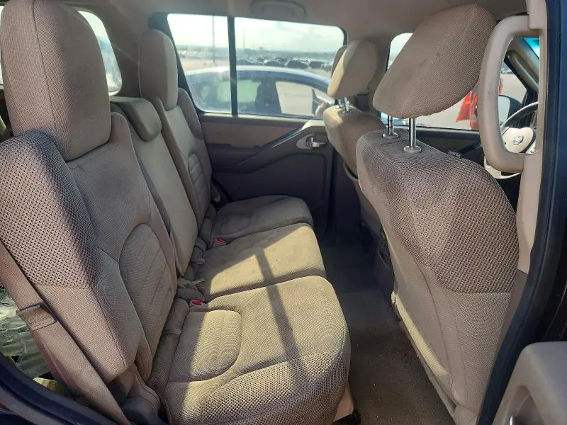 2012 NISSAN PATHFINDER S  