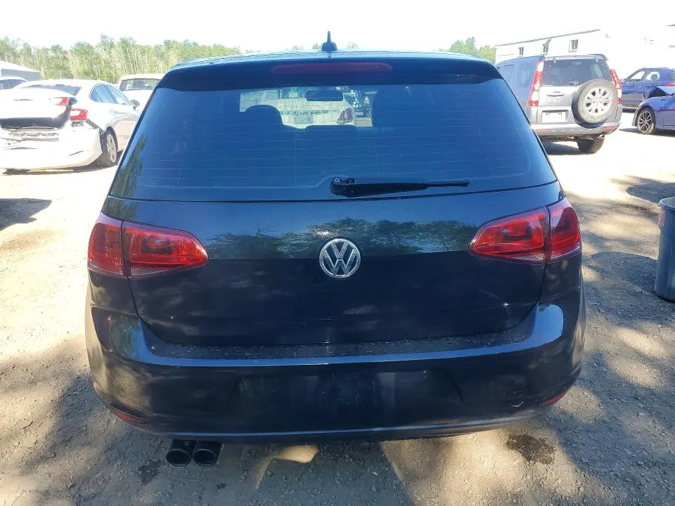 2016 VOLKSWAGEN GOLF S/SE  