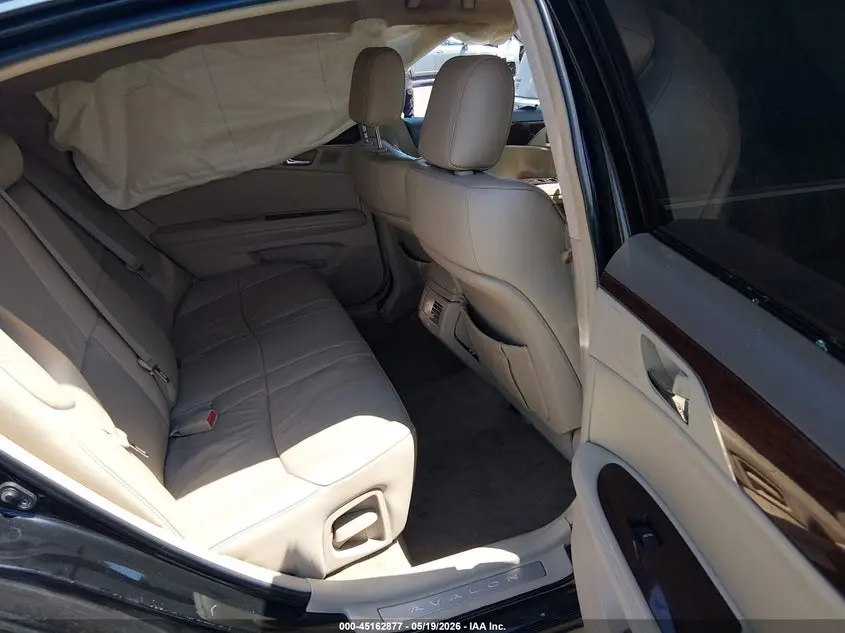 2010 TOYOTA AVALON XLS