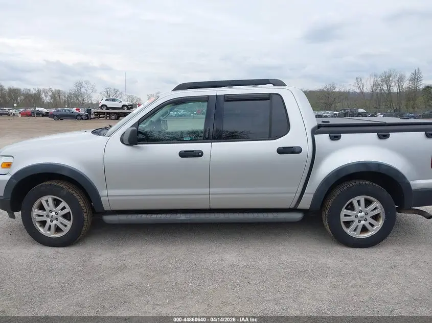2010 FORD EXPLORER SPORT TRAC XLT