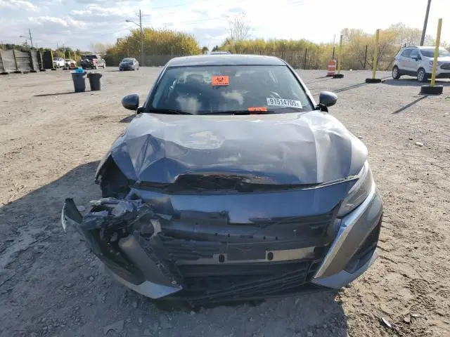 2024 NISSAN ALTIMA SV  