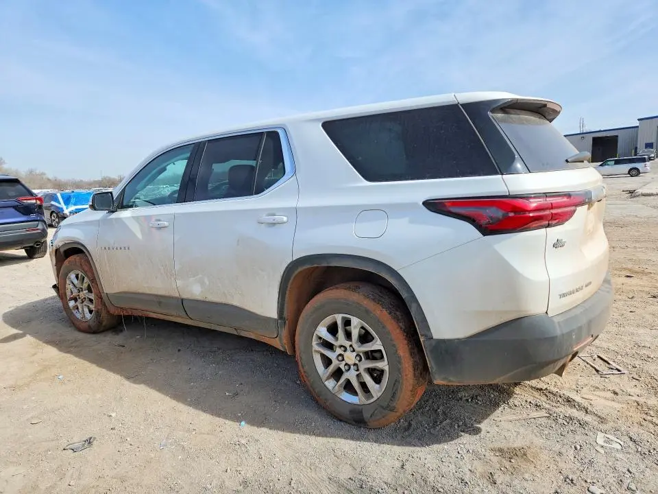 2022 CHEVROLET TRAVERSE LS  