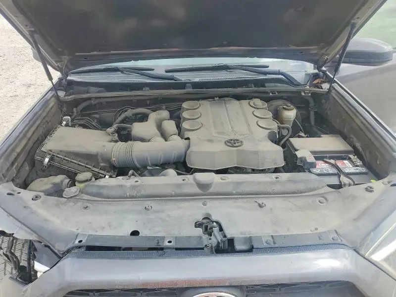 2018 TOYOTA 4RUNNER SR5  