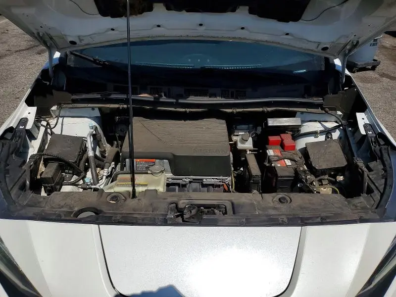2018 NISSAN LEAF SV  