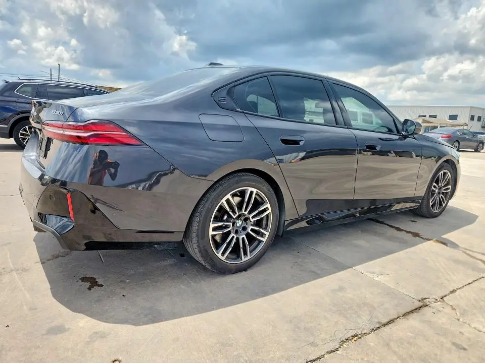 2025 BMW 530 I  