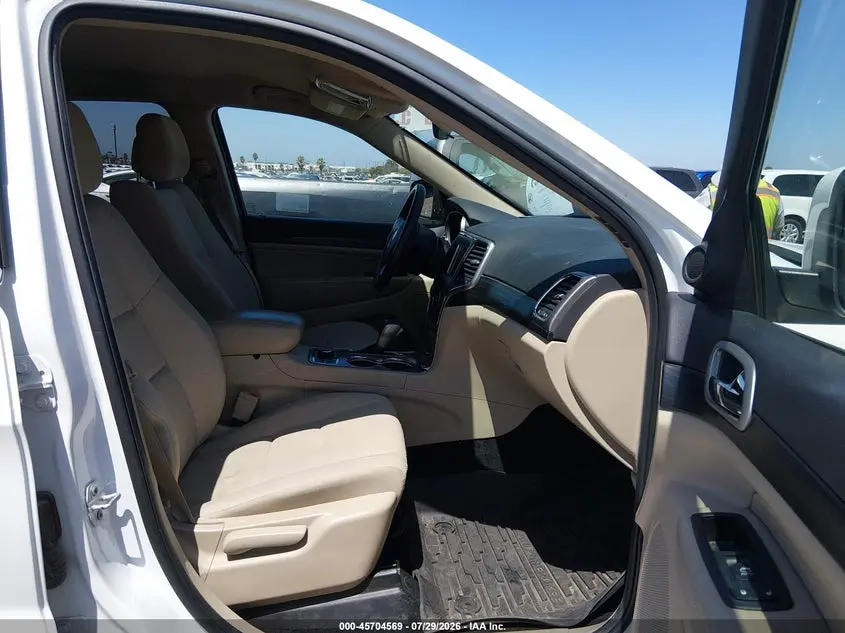 2019 JEEP GRAND CHEROKEE LAREDO E 4X4