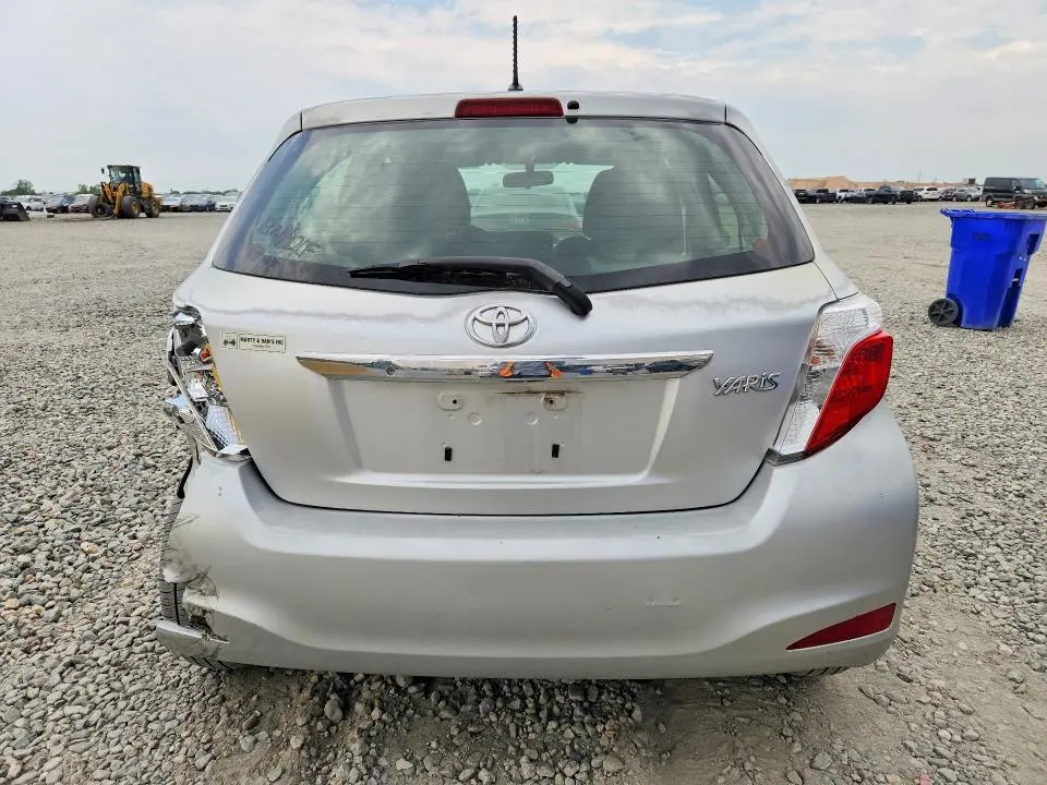 2014 TOYOTA YARIS 5-DOOR L  