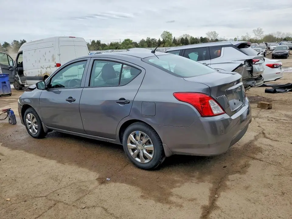 2018 NISSAN VERSA S  