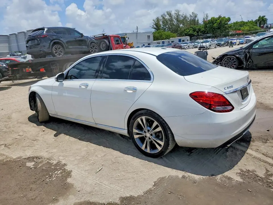 2016 MERCEDES-BENZ C 300  
