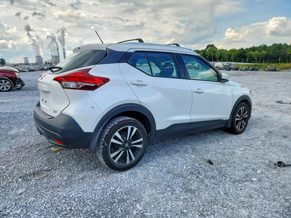 2019 NISSAN KICKS SV  