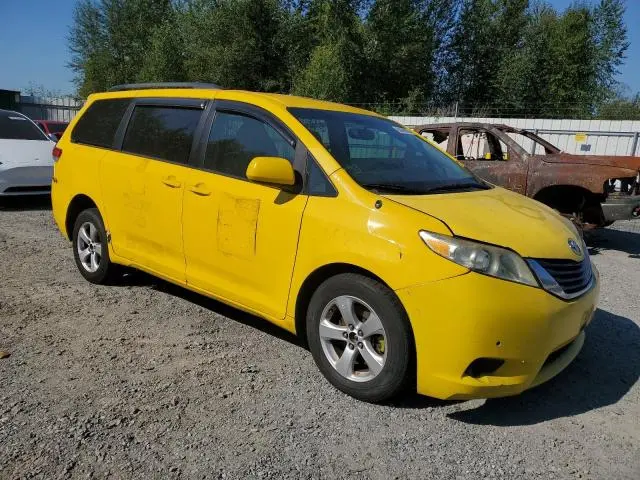 2011 TOYOTA SIENNA LE  