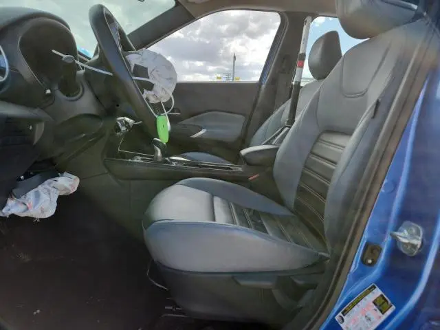 2021 NISSAN KICKS SR  