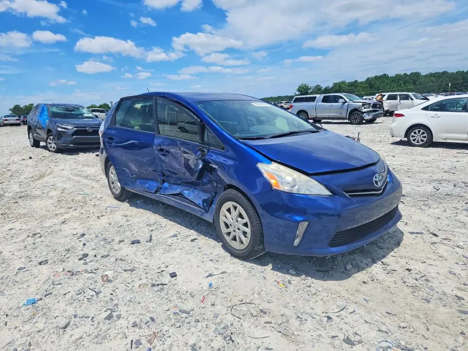 2013 TOYOTA PRIUS V TWO  