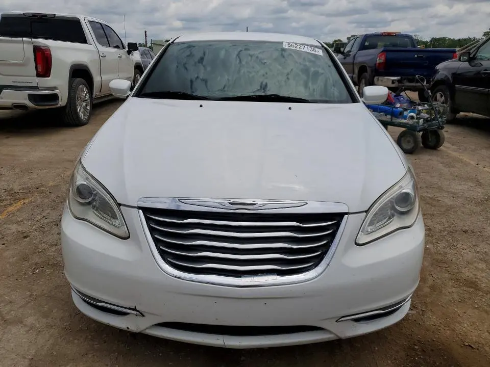 2014 CHRYSLER 200 LX  