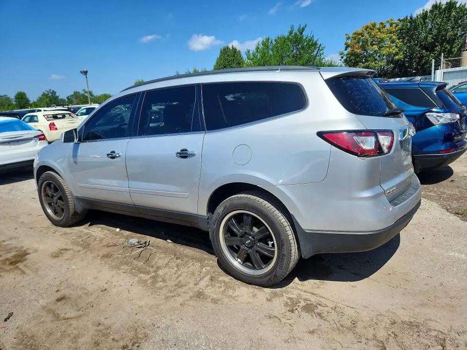 2015 CHEVROLET TRAVERSE LT  