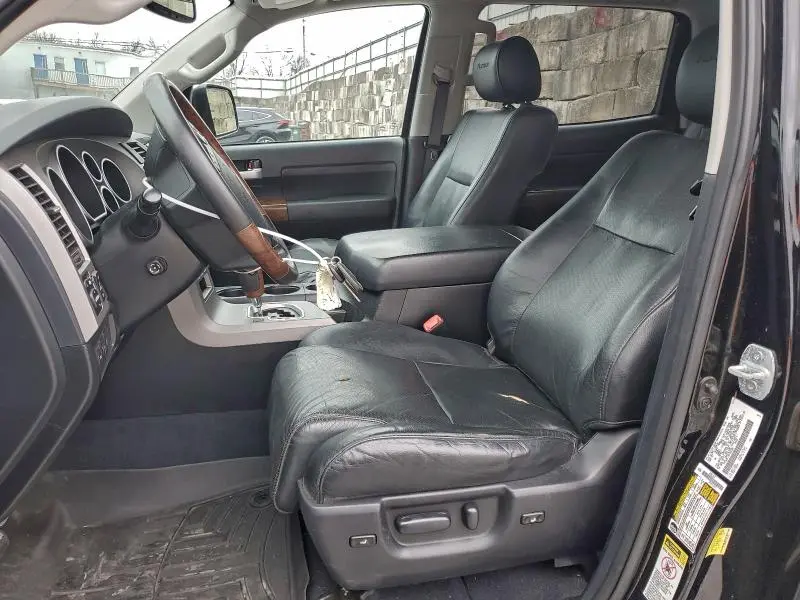 2013 TOYOTA TUNDRA CREWMAX LIMITED  