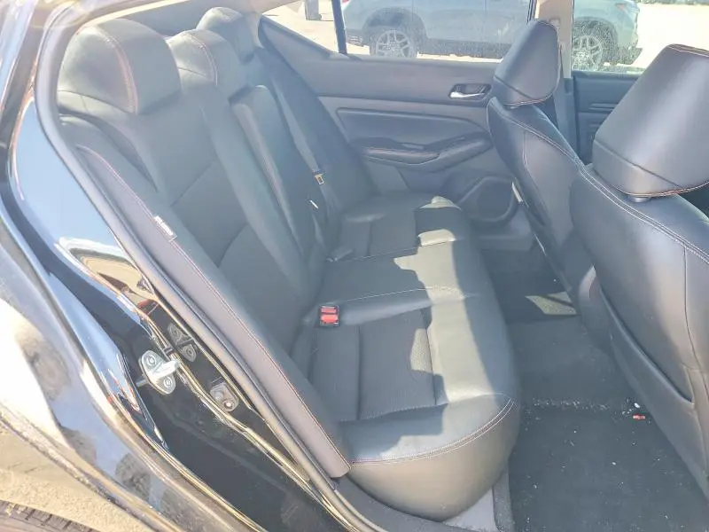 2019 NISSAN ALTIMA SR  
