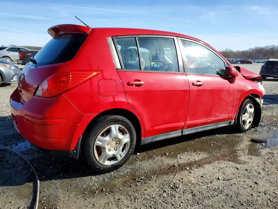 2010 NISSAN VERSA 1.8 S  