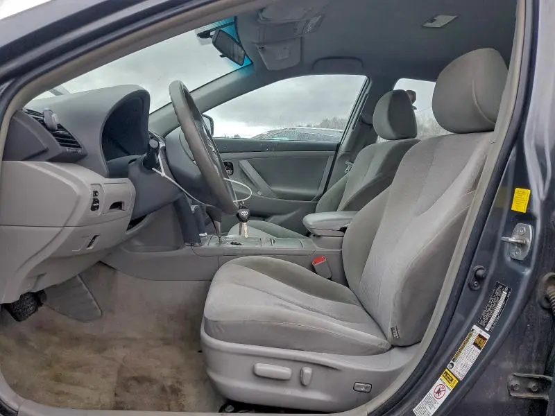 2011 TOYOTA CAMRY BASE  