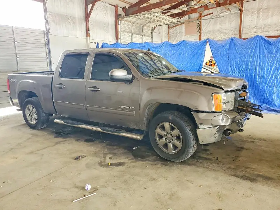 2013 GMC SIERRA K1500 SLT  