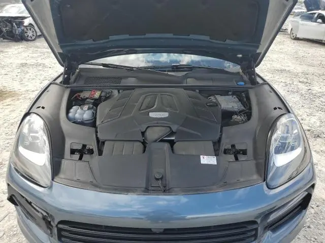 2019 PORSCHE CAYENNE   