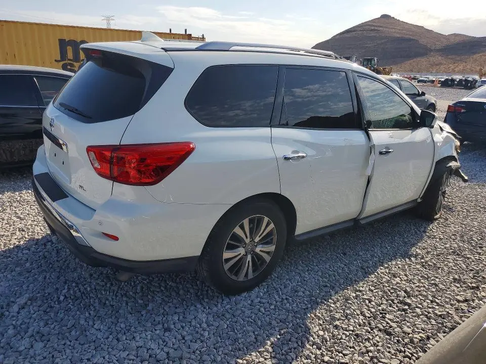 2019 NISSAN PATHFINDER SL  
