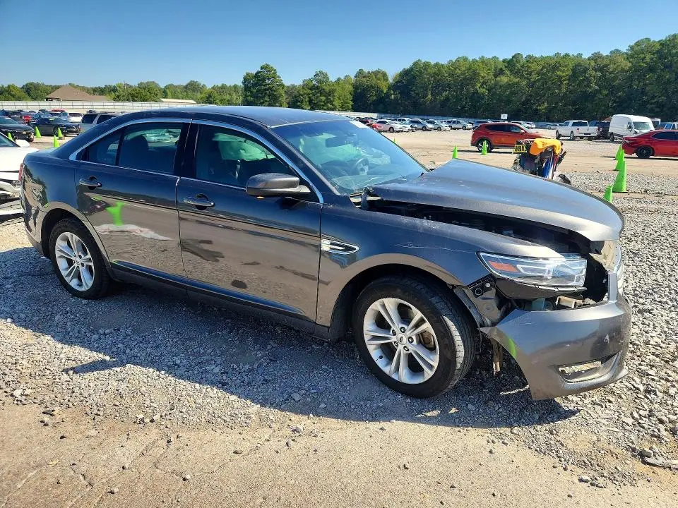 2016 FORD TAURUS SEL  