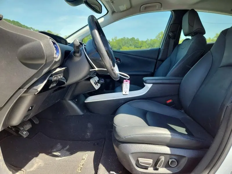 2016 TOYOTA PRIUS FOUR TOURING  