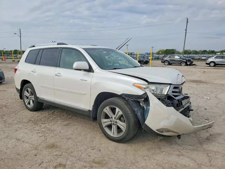 2013 TOYOTA HIGHLANDER LIMITED  