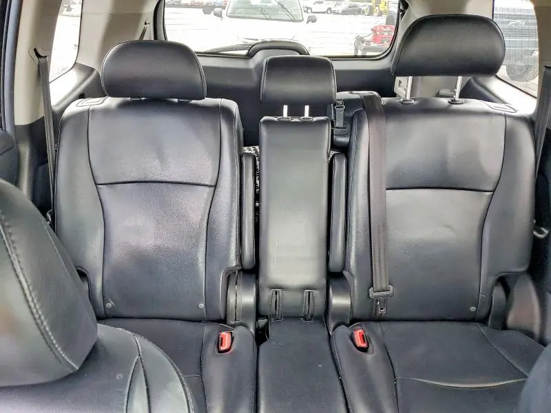 2012 TOYOTA HIGHLANDER SE  