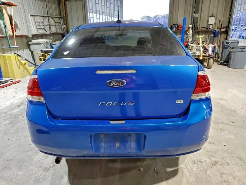 2010 FORD FOCUS SE  