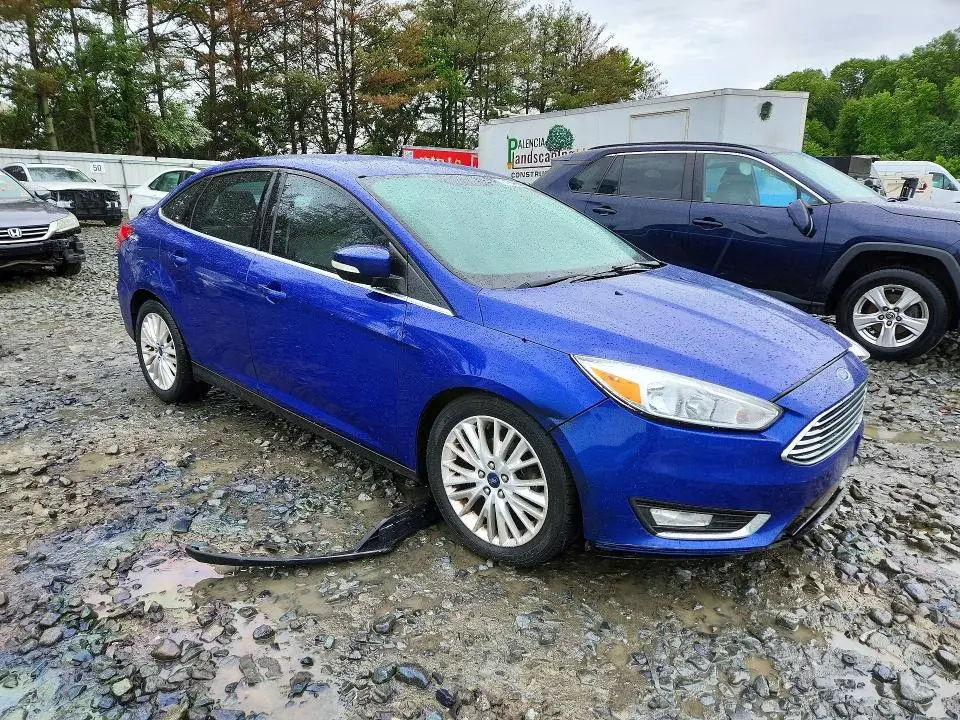 2015 FORD FOCUS TITANIUM  