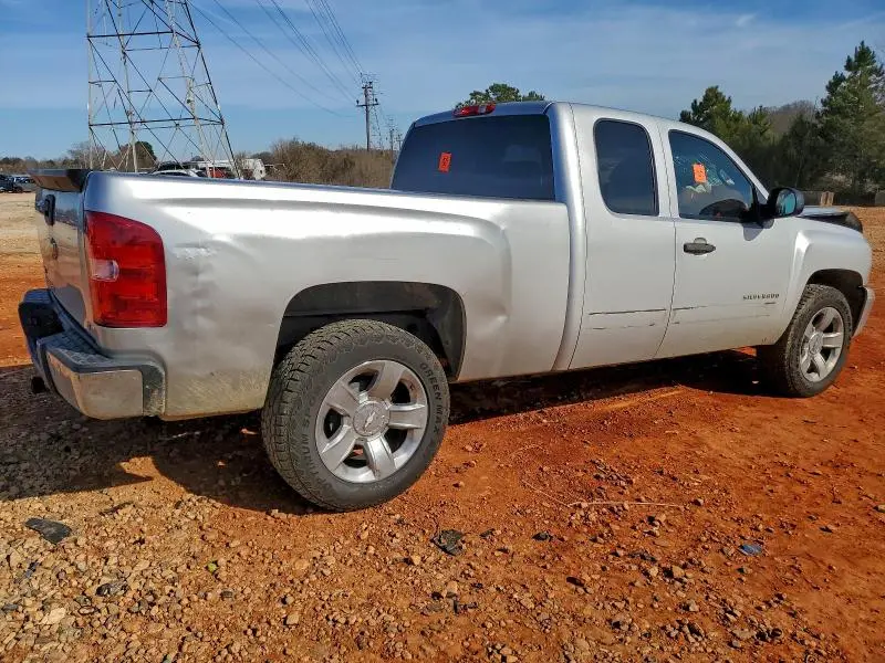2011 CHEVROLET SILVERADO C1500 LT  