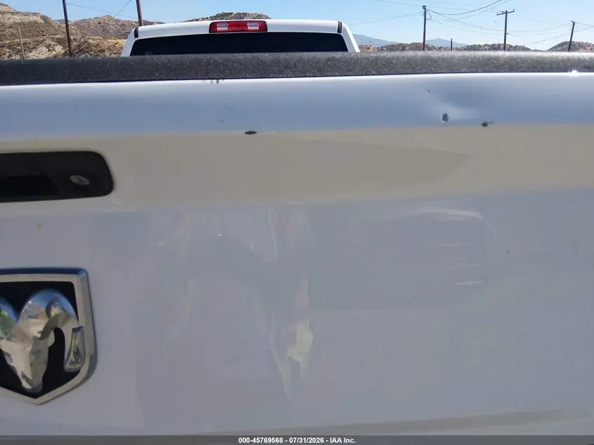 2018 RAM 1500 TRADESMAN  4X2 8' BOX