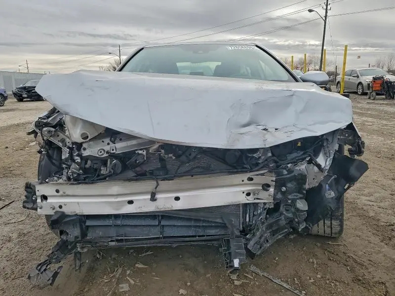 2020 TOYOTA CAMRY XLE  