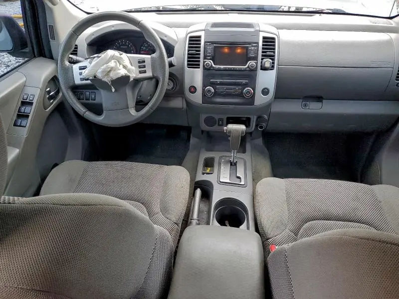 2016 NISSAN FRONTIER S  