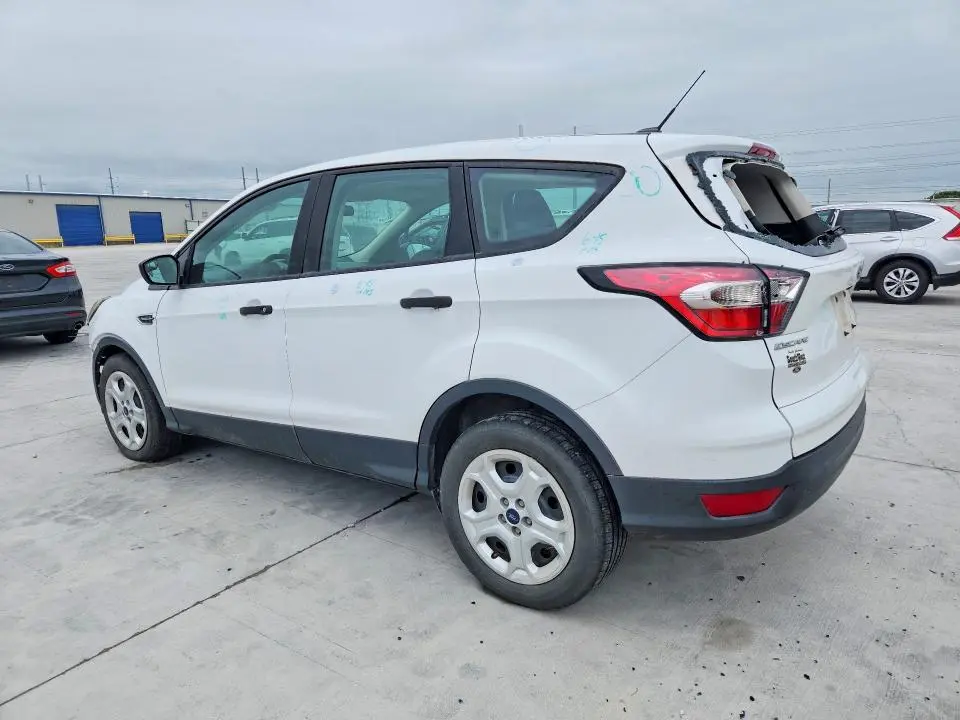 2017 FORD ESCAPE S  